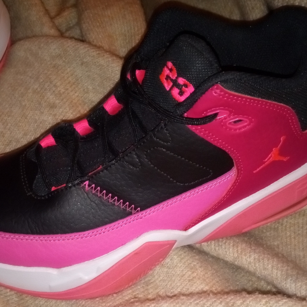 SOLD  Jordan Max Aura 3 "Black/Pinksicle/Rush Pink/Coral